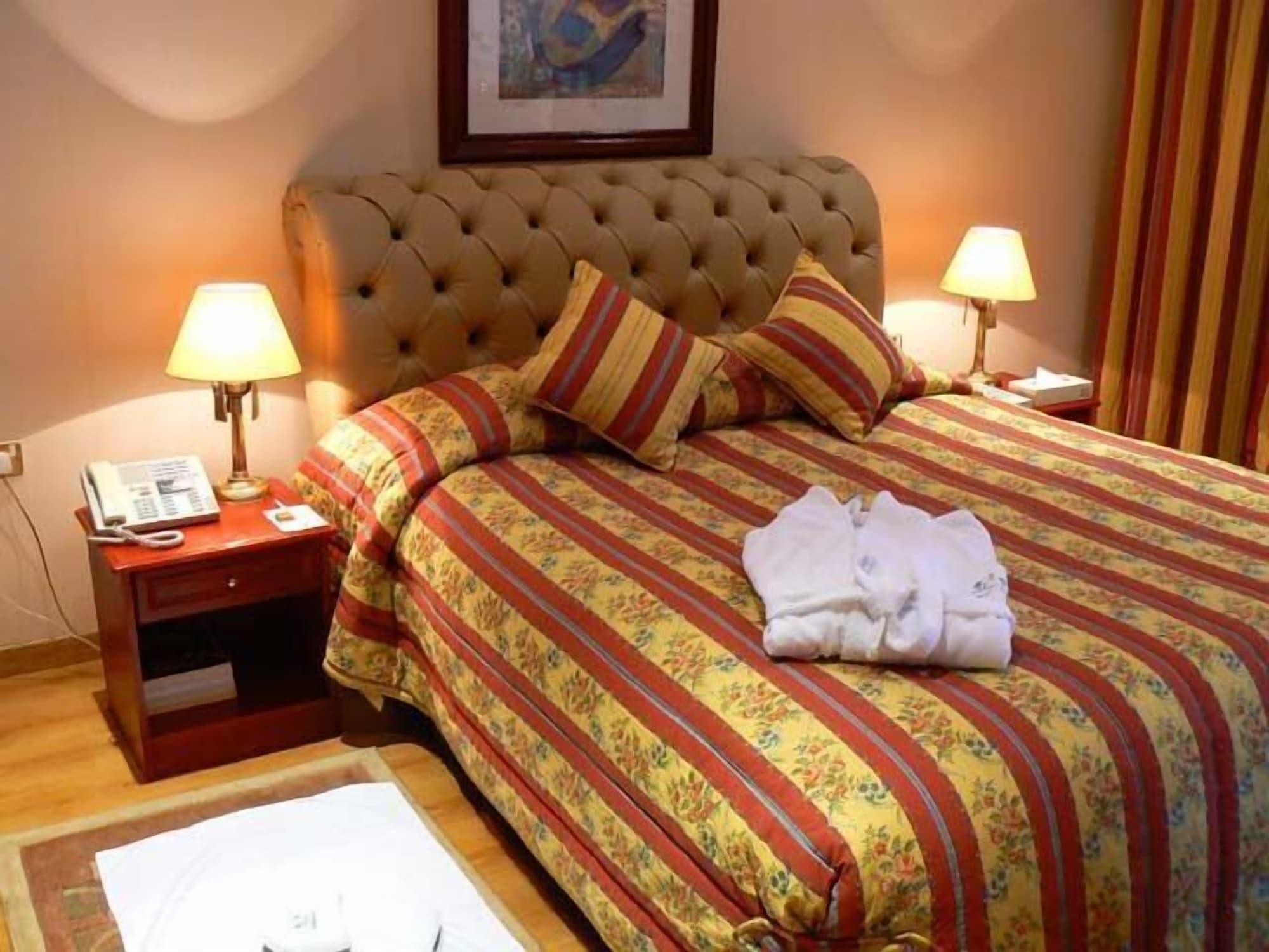 Al Bustan Hotel 도하 외부 사진
