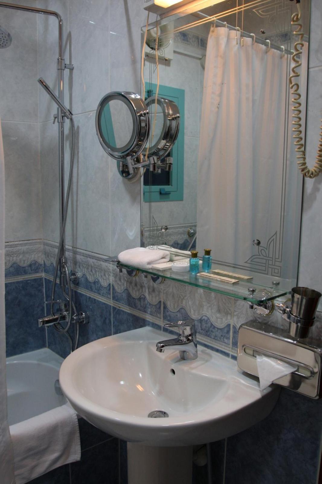 Al Bustan Hotel 도하 외부 사진