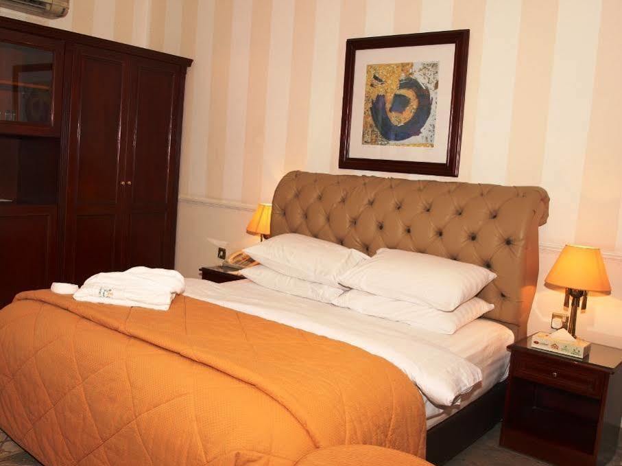 Al Bustan Hotel 도하 외부 사진